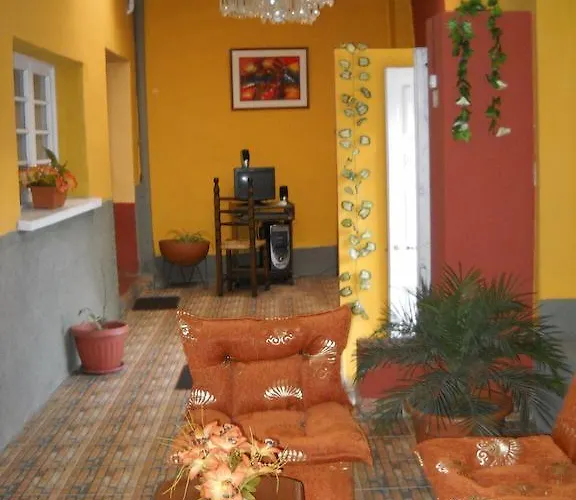 Hostal Isidoros - Terminal De Buses